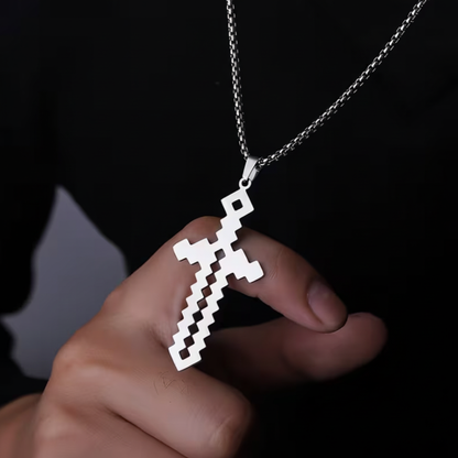 Collar espada pixelada en mano
